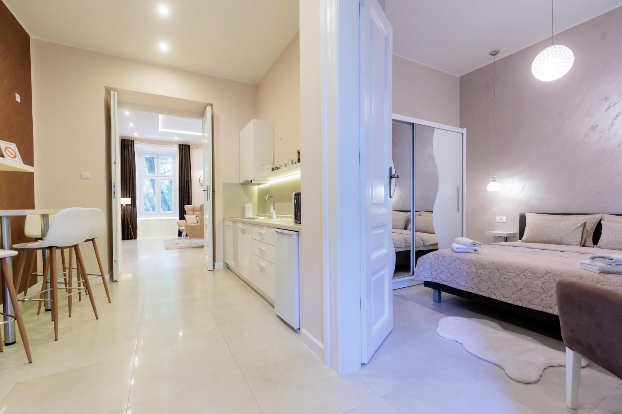 Apartman Mirakul Subotica Esterno foto